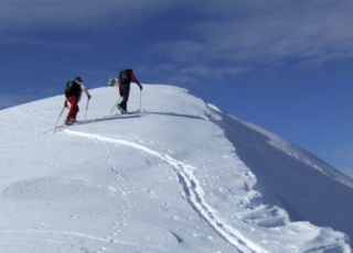  Esquí de travesía en los Alpes 